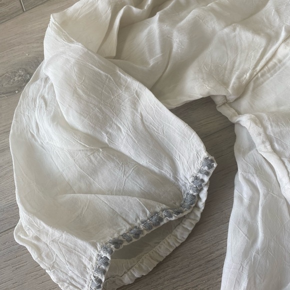 Johnny Was Priscilla Blouse 3/4 Sleeve Semi Sheer Embroidered Floral V-Neck EUC - Picture 5 of 7